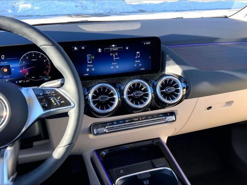 New 2026 Mercedes-Benz GLA 250 4MATIC image 6