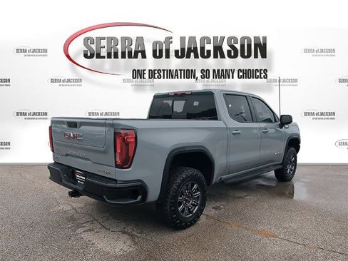Used 2024 GMC Sierra 1500 AT4X AWD/4WD image 9