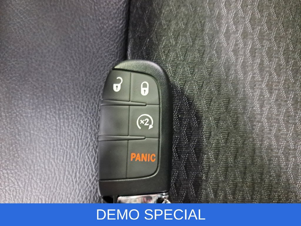 New 2026 Jeep Compass Latitude AWD/4WD image 9