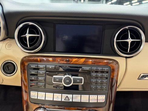 Used 2012 Mercedes-Benz SLK 250 image 34