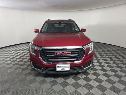 Used 2022 GMC Terrain SLE w/ Driver Convenience Package AWD/4WD image 8