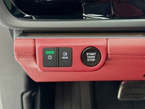 Used 2024 Porsche Panamera 4 image 14