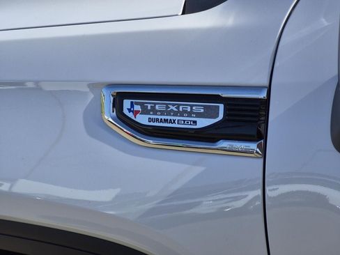 Certified 2024 GMC Sierra 1500 SLT AWD/4WD image 12