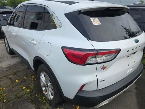 Used 2020 Ford Escape SE FWD image 9