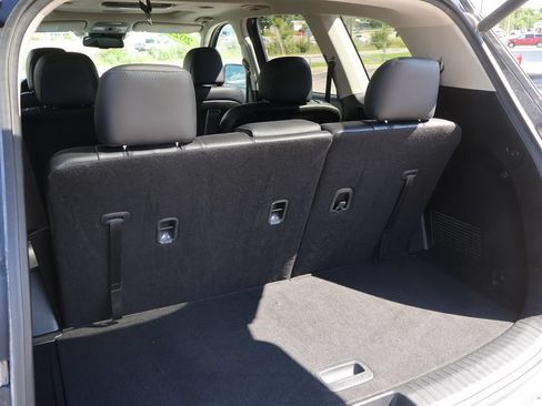 Certified 2022 Kia Telluride EX w/ EX Premium Package AWD/4WD image 9