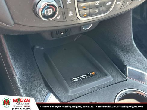 Certified 2023 Chevrolet Traverse LT FWD image 26