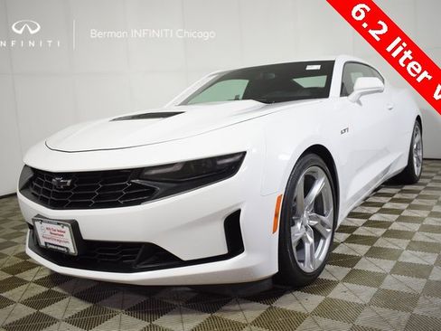 Used 2021 Chevrolet Camaro LT image 1