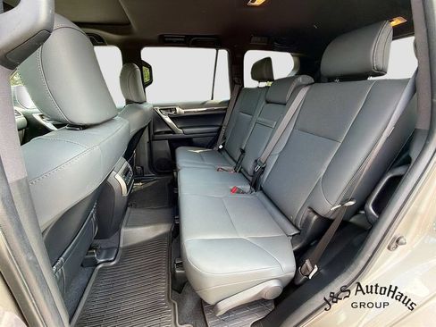 Used 2023 Lexus GX 460 Premium w/ Premium Package AWD/4WD image 26