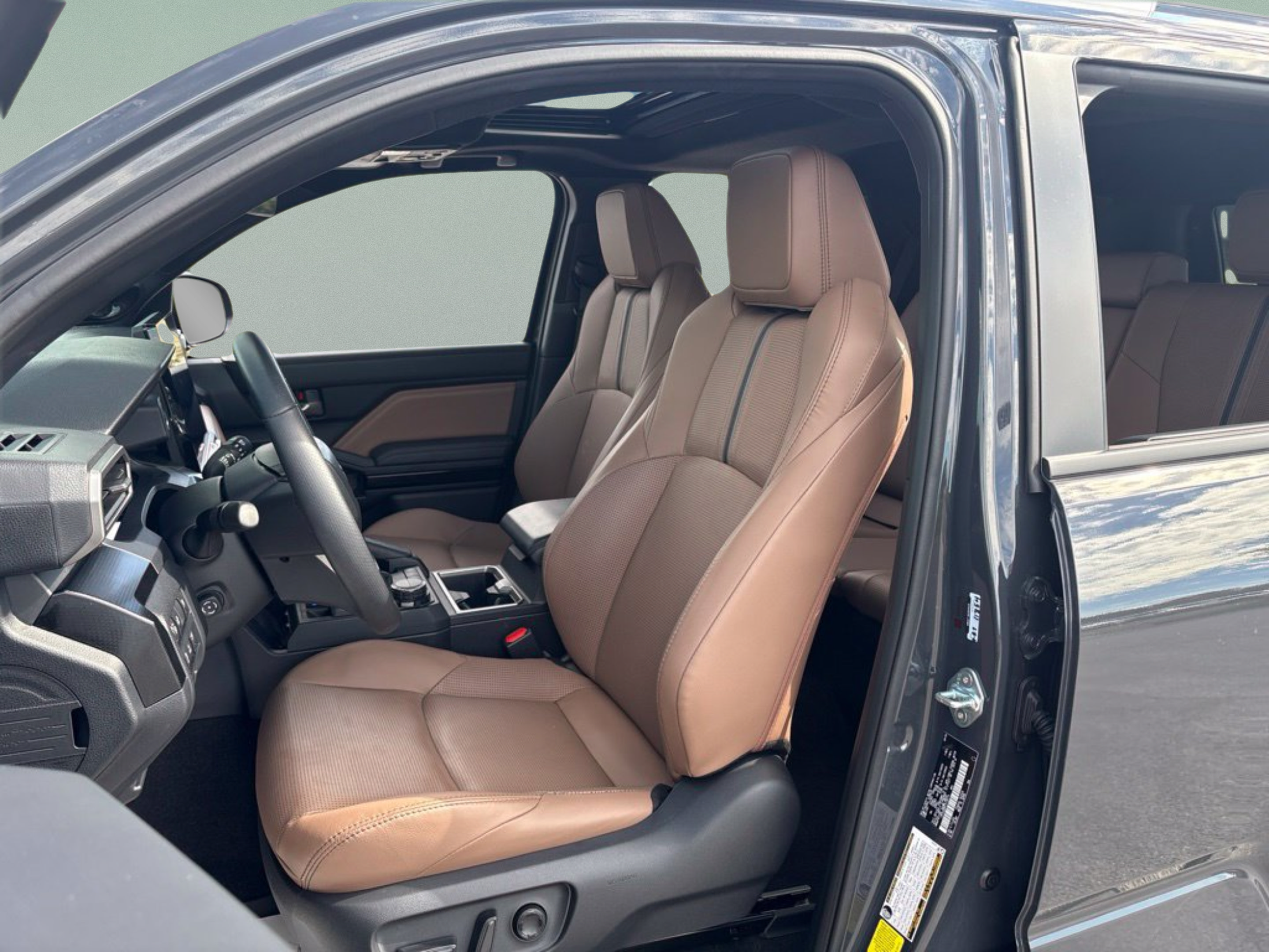 Used 2026 Toyota 4Runner Limited AWD/4WD image 17