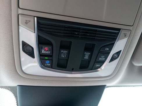 Certified 2023 Acura MDX SH-AWD w/ Technology Package image 37