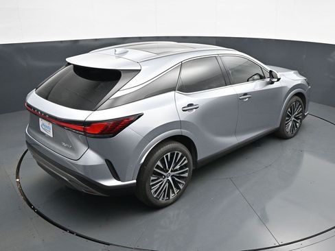 Used 2023 Lexus RX 350 Premium Plus w/ Cold Area Package FWD image 18