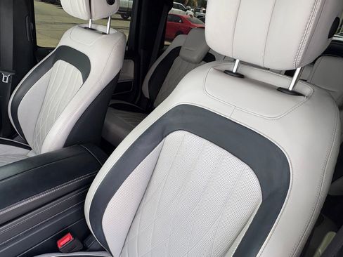 Used 2021 Mercedes-Benz G 550 image 32