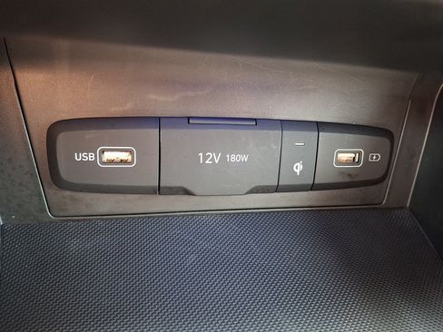 Certified 2022 Hyundai Tucson Limited AWD/4WD image 25