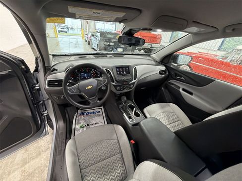 Used 2024 Chevrolet Equinox LS w/ LS Convenience Package image 19