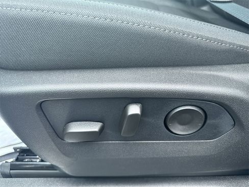 New 2026 Chevrolet Silverado 1500 LT image 18