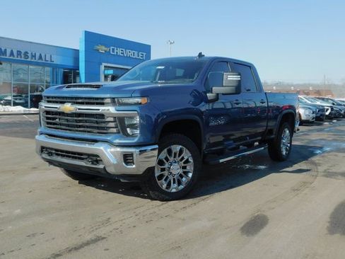 New 2026 Chevrolet Silverado 2500 LT AWD/4WD image 2