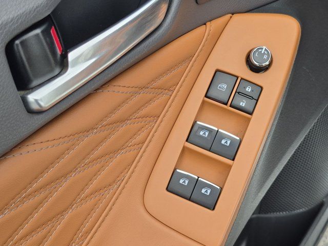 Used 2022 Toyota Avalon Limited w/ Advanced Safety Package FWD image 12