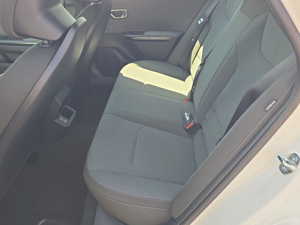 New 2026 Kia K4 FWD image 16