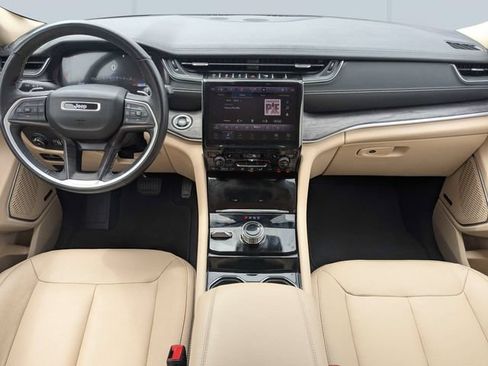 Certified 2022 Jeep Grand Cherokee Limited AWD/4WD image 15
