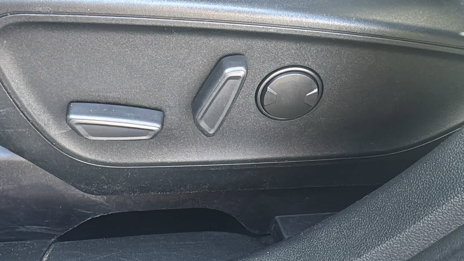 Used 2020 Ford Escape SE AWD/4WD image 7
