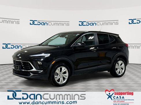 Used 2025 Buick Encore GX Preferred AWD/4WD image 1