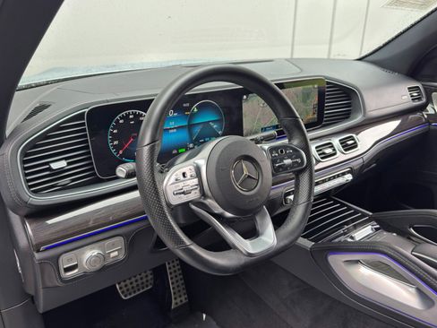 Used 2022 Mercedes-Benz GLS 450 4MATIC w/ AMG Line Exterior image 14