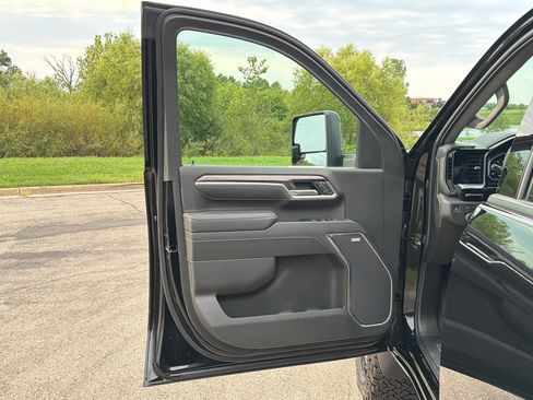 Used 2026 Chevrolet Silverado 3500 LTZ w/ Trail Boss Package AWD/4WD image 10