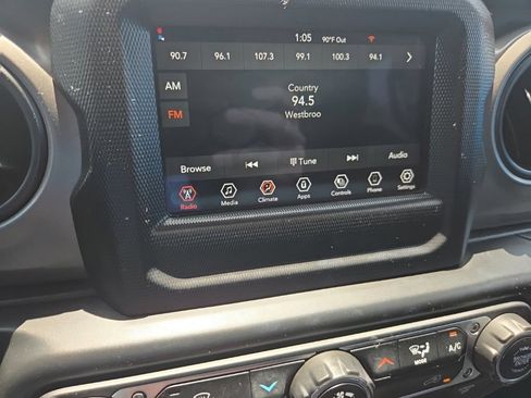 Used 2023 Jeep Wrangler Unlimited Sport AWD/4WD image 35