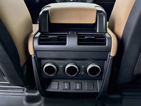New 2026 Land Rover Defender 110 X-Dynamic SE AWD/4WD image 27