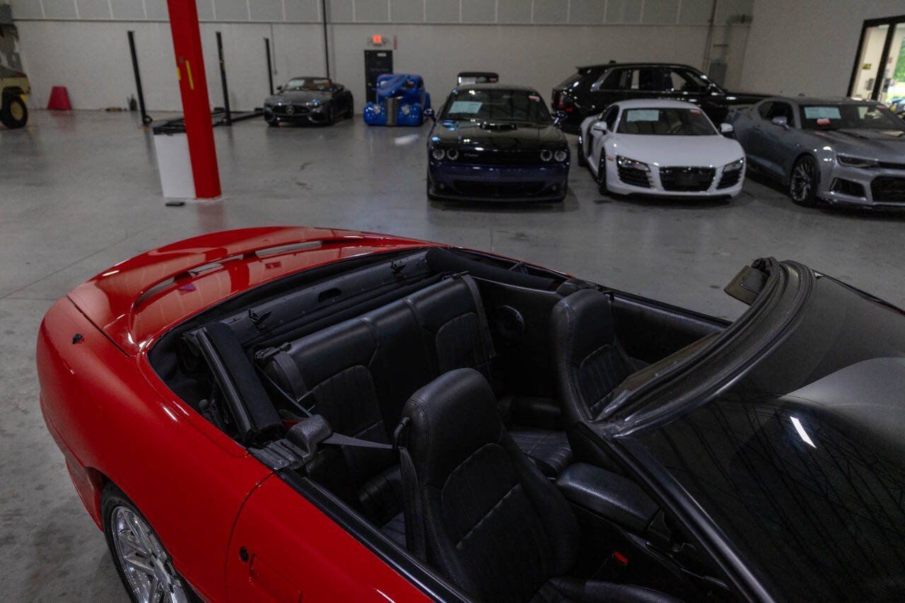 Used 2002 Chevrolet Camaro Z28 w/ SS Performance/Appearance Pkg RWD image 20