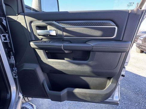 New 2026 RAM 3500 Big Horn AWD/4WD image 15