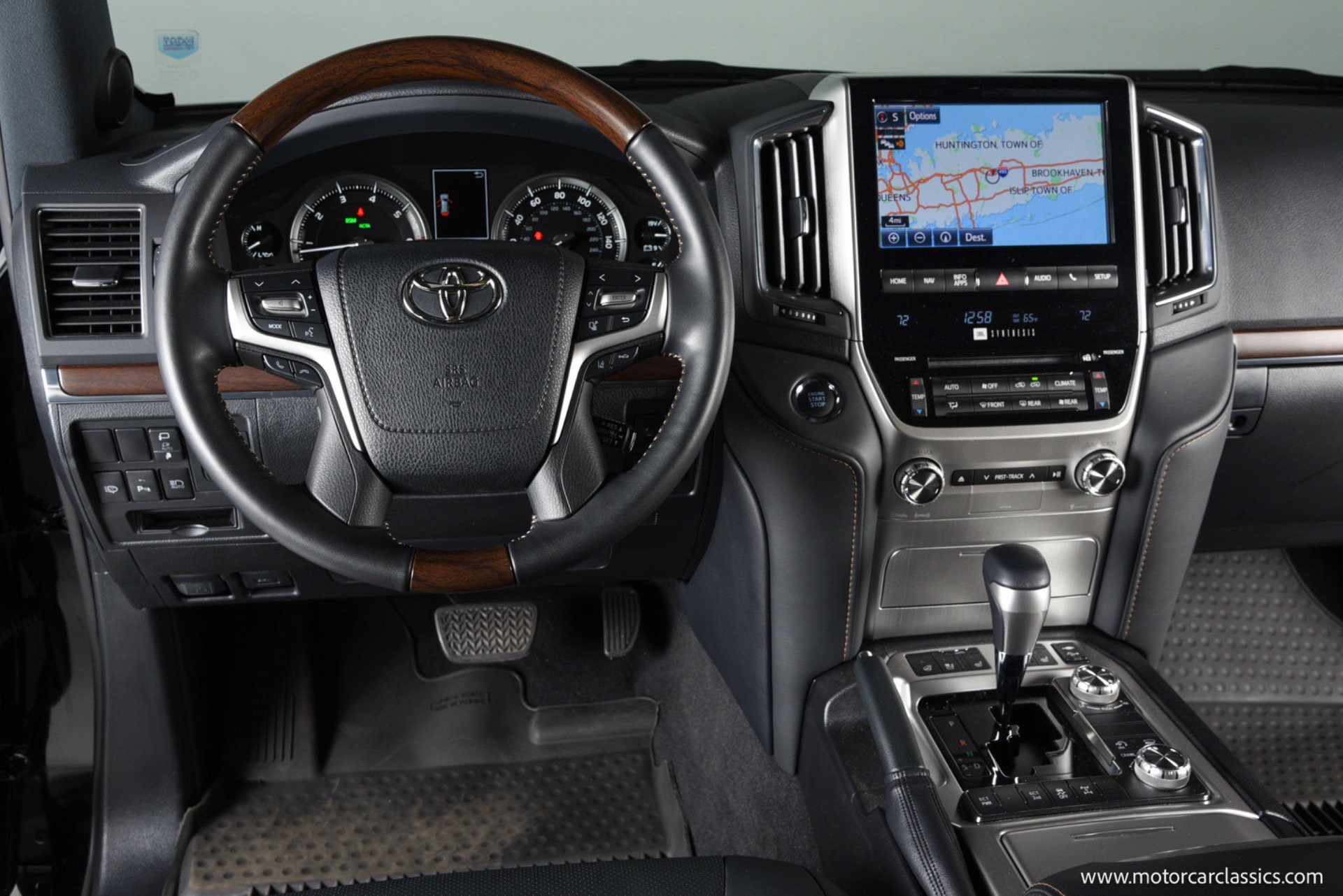 Used 2021 Toyota Land Cruiser Heritage Edition AWD/4WD image 25