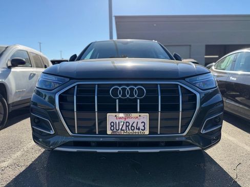 Used 2021 Audi Q5 2.0T Premium w/ Convenience Package AWD/4WD image 3