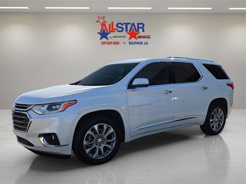 Used 2021 Chevrolet Traverse Premier image 3