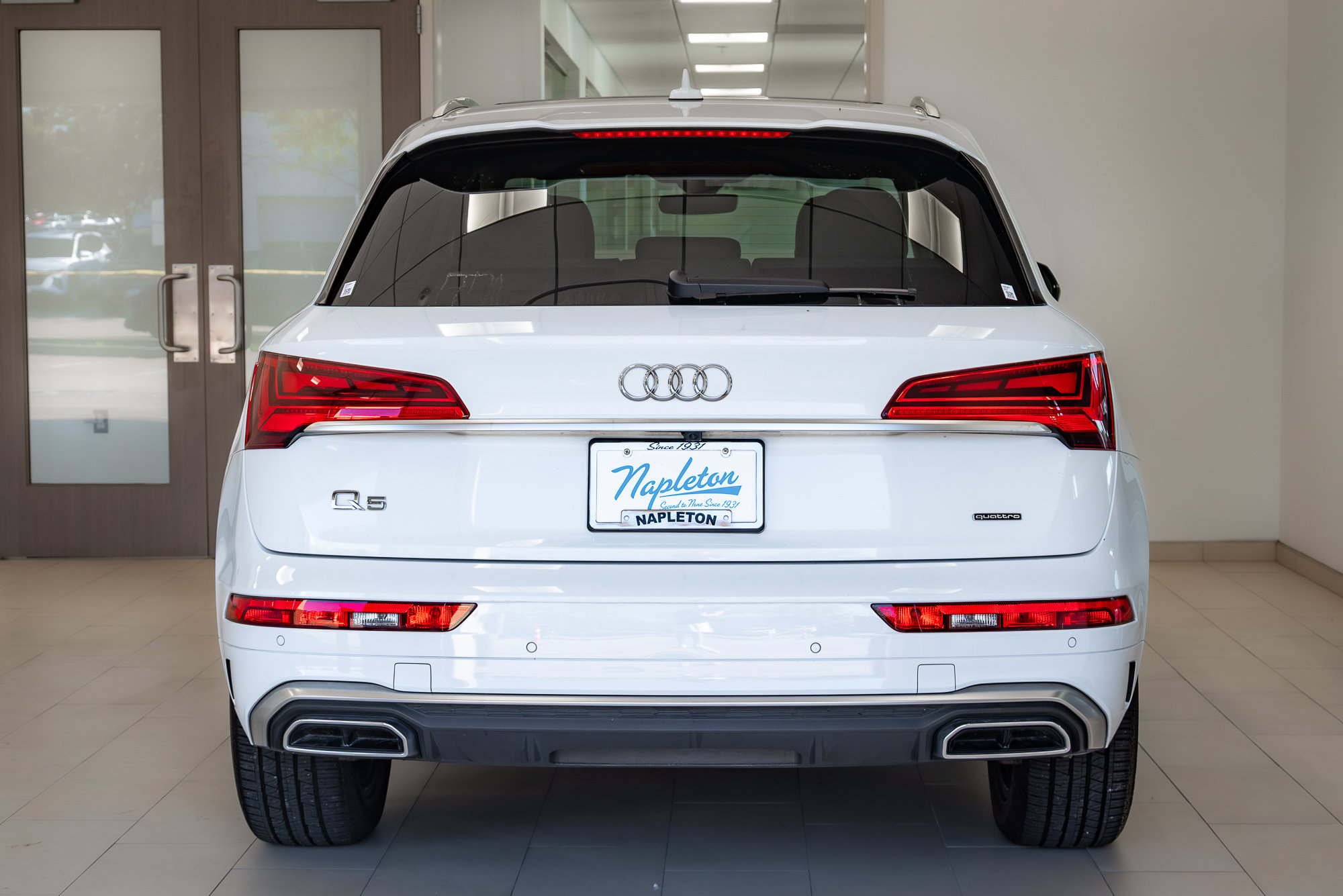 Used 2023 Audi Q5 2.0T Premium w/ Convenience Package AWD/4WD image 33