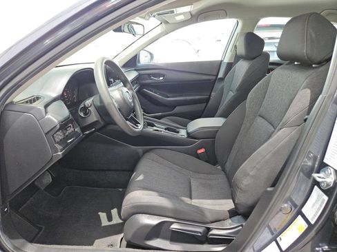 Used 2025 Honda Accord LX image 11