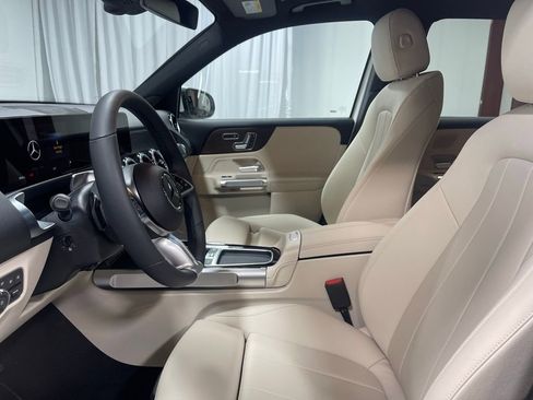 Used 2026 Mercedes-Benz GLB 250 4MATIC image 20