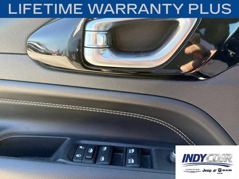 Used 2022 Jeep Compass High Altitude AWD/4WD image 22
