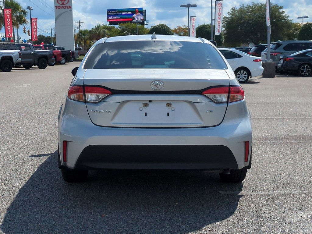 Certified 2023 Toyota Corolla LE FWD image 4