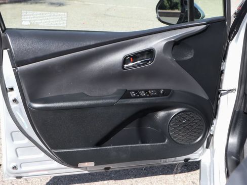 Used 2018 Toyota Prius Prime Premium w/ Carpet Mat Package FWD image 14