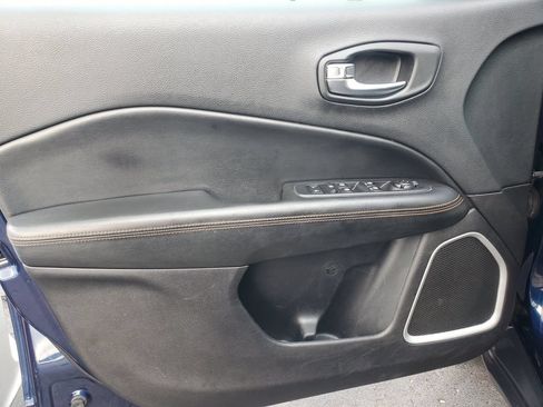 Used 2019 Jeep Compass Limited AWD/4WD image 7