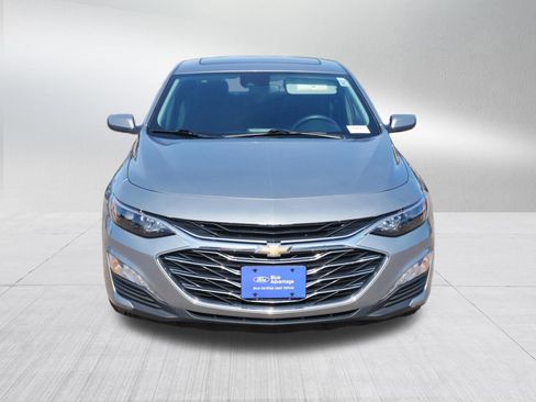 Used 2024 Chevrolet Malibu LT FWD image 2