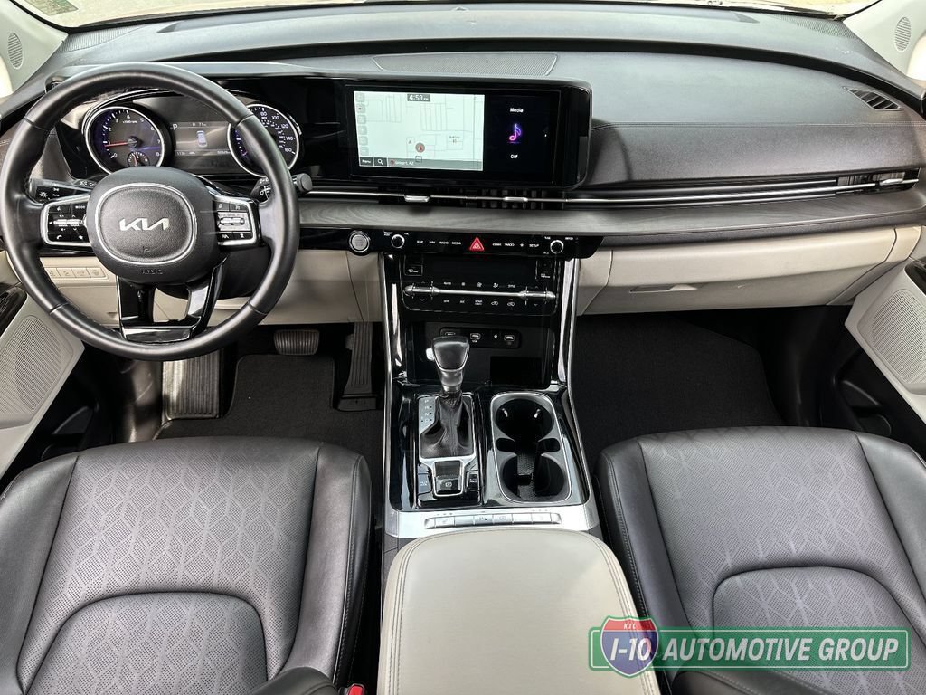 Used 2022 Kia Carnival EX FWD image 14
