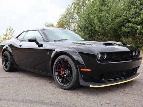 Used 2023 Dodge Challenger SRT Hellcat Widebody image 3