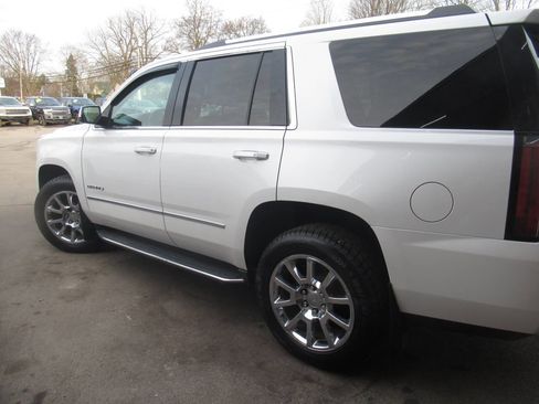 Used 2017 GMC Yukon Denali w/ Open Road Package AWD/4WD image 16