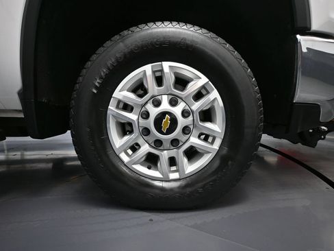 Used 2022 Chevrolet Silverado 2500 LT AWD/4WD image 18