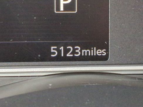 Certified 2025 Nissan Versa SV w/ Trunk Package image 24