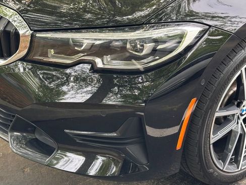 Used 2019 BMW 330i Sedan w/ Premium Package image 11