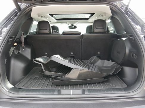 Used 2022 Jeep Cherokee Limited w/ Mopar Interior Package image 11