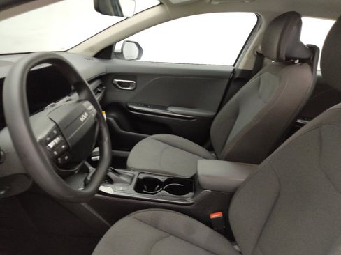 Used 2025 Kia K4 FWD image 17